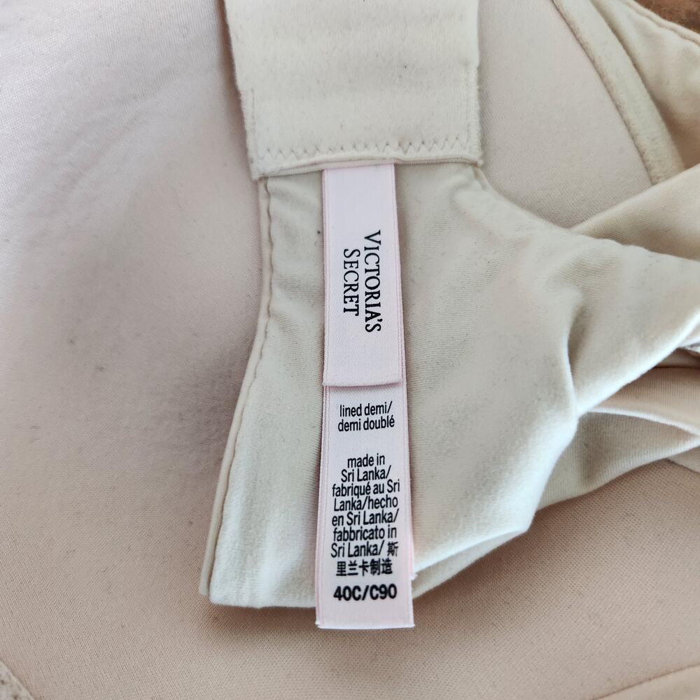 Victoria's Secret Body by Victoria Lined Demi Bra Beige Marzipan 40C - Picture 6 of 6